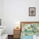 Comfortable 3-Bedroom Apartment With Balcony And Fast Wi-Fi - 10 Minutes From Old Town